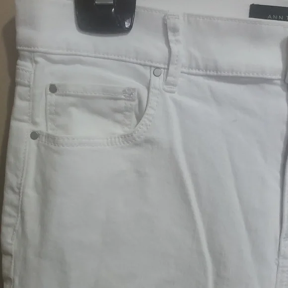 Ann Taylor Crisp White Skinny Jeans Size 4 - Picture 3 of 4